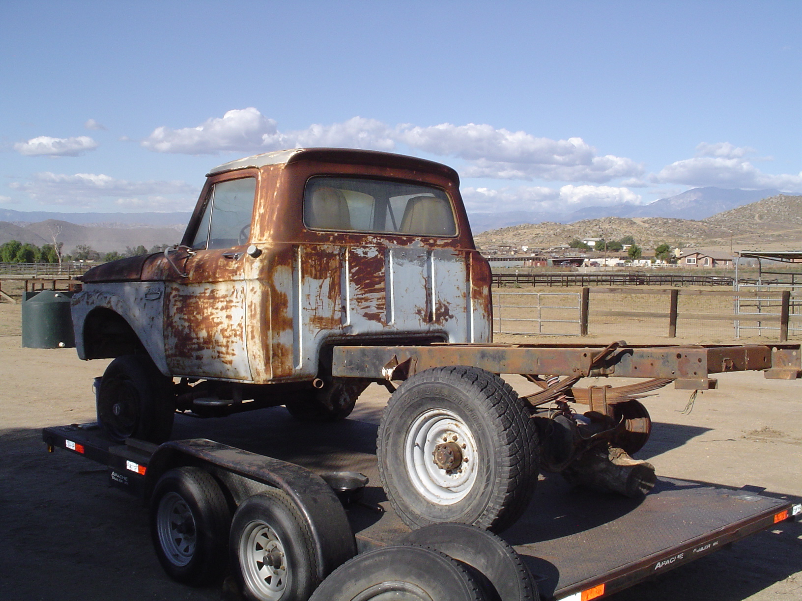 1965 Ford F250 4X4C.JPG